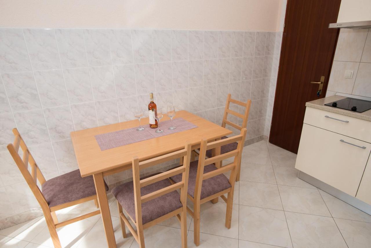 Topic Apartments Vodice Exterior foto