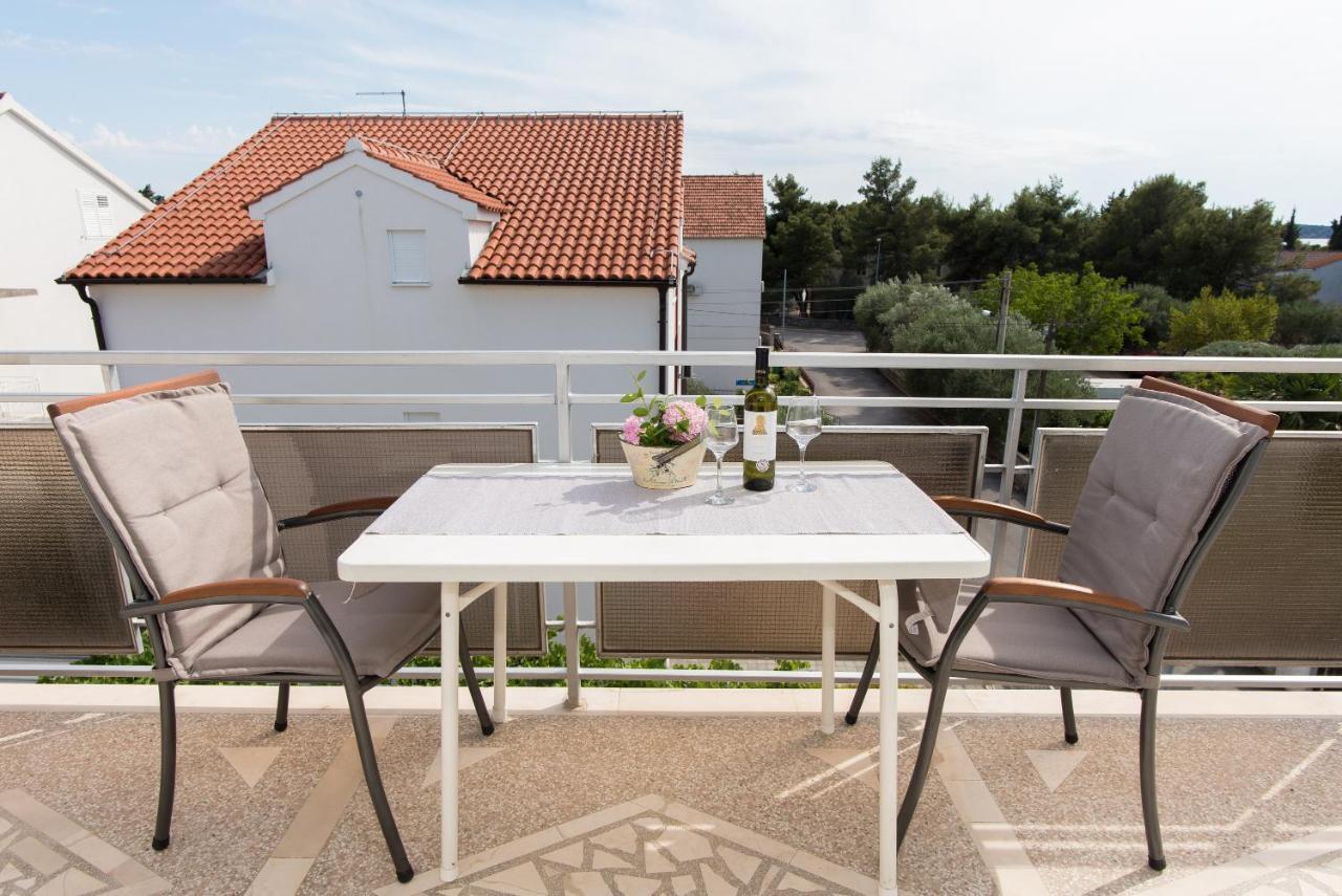 Topic Apartments Vodice Exterior foto