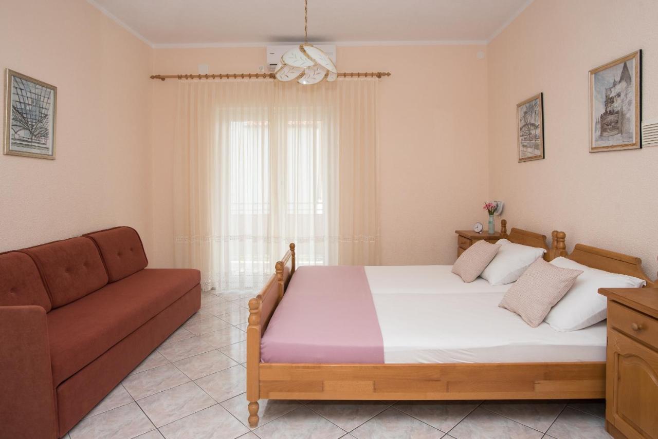 Topic Apartments Vodice Exterior foto