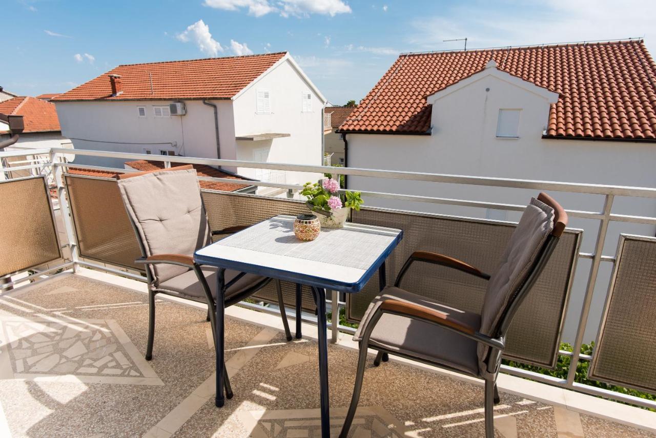 Topic Apartments Vodice Exterior foto