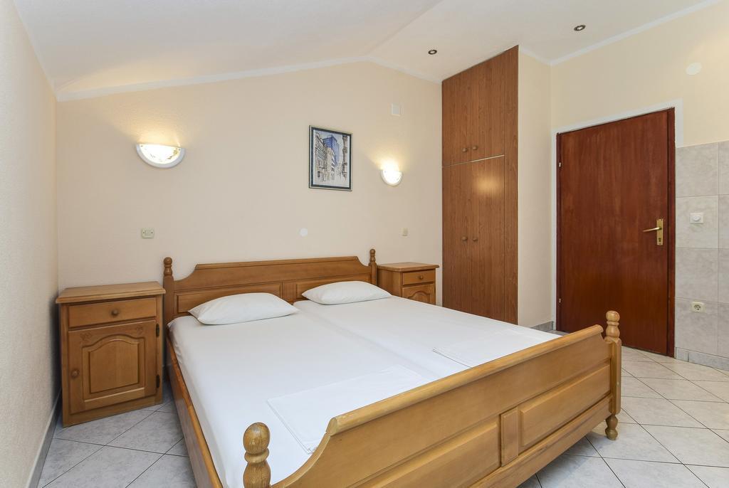 Topic Apartments Vodice Exterior foto